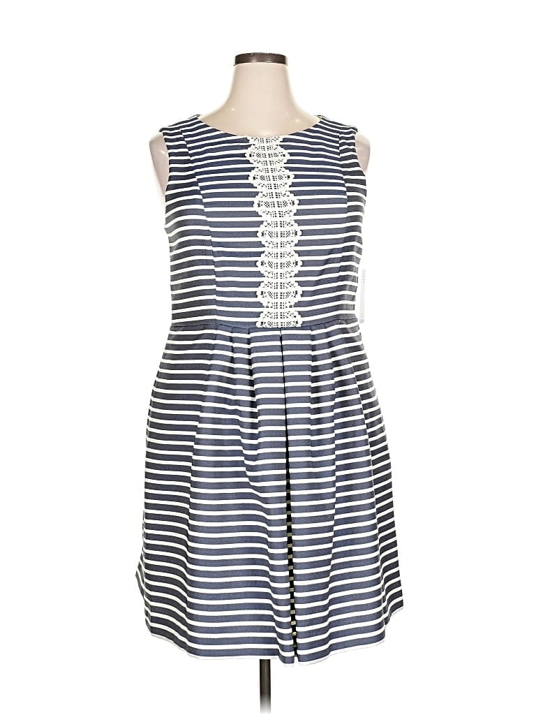 Signature By Robbie Bee Casual Dress In Blue