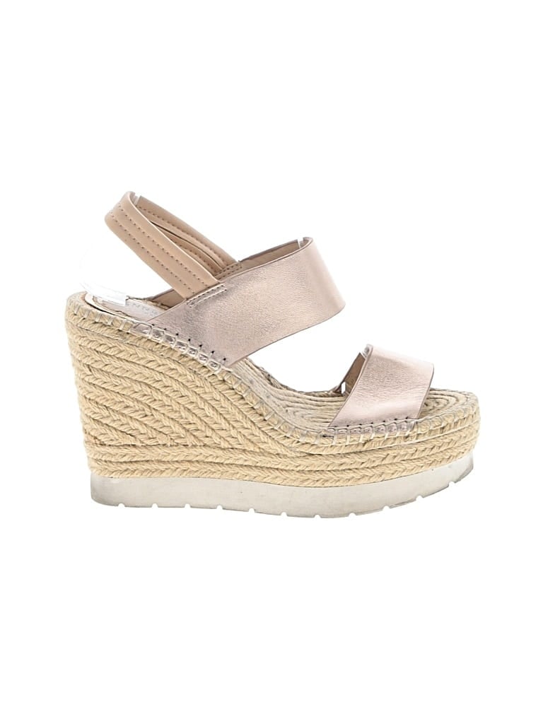 Pre-owned Kenneth Cole New York Sandals In Gold