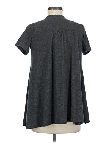 Delia's Kimono (view 2)