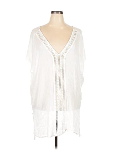 BoHo Me Sleeveless Blouse (view 1)