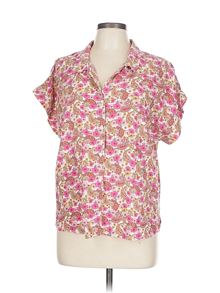 Click to view more detailed imagery on our partner's website Pre-owned Lucky Brand Short Sleeve Blouse In Pink