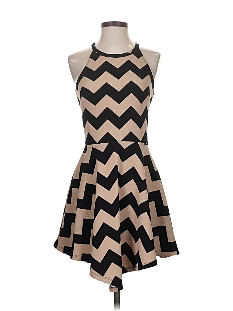 Pre-owned Rue21 Casual Dress In Brown