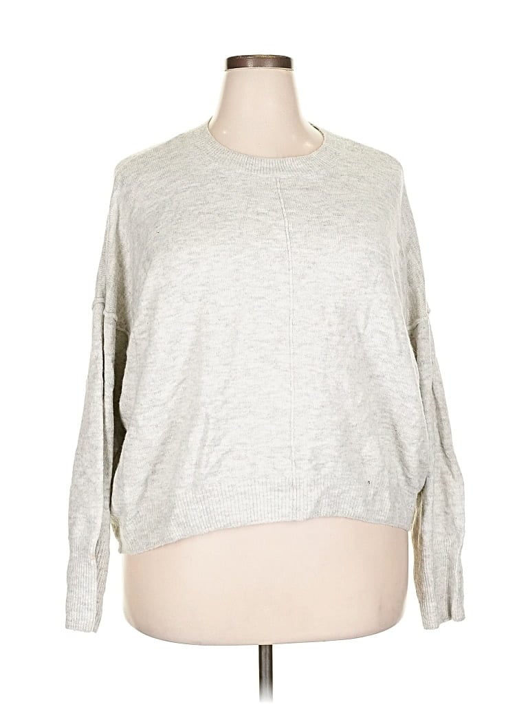 Pre-owned Vince Camuto Sweatshirt In Silver