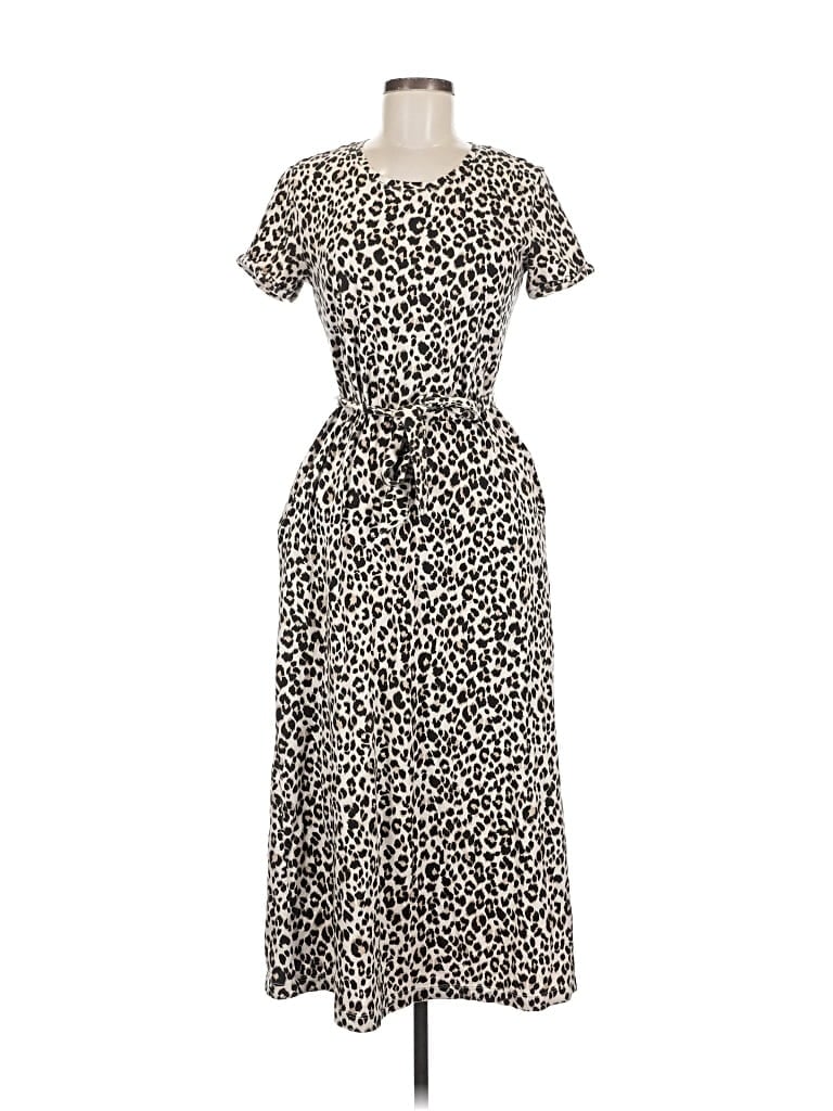 Pre-owned Old Navy Casual Dress In Brown