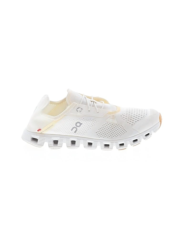 Pre-owned On Cloud Sneakers In White