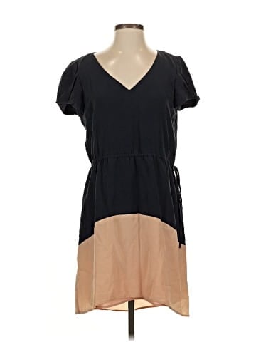 Julie Dillon Casual Dress (view 1)