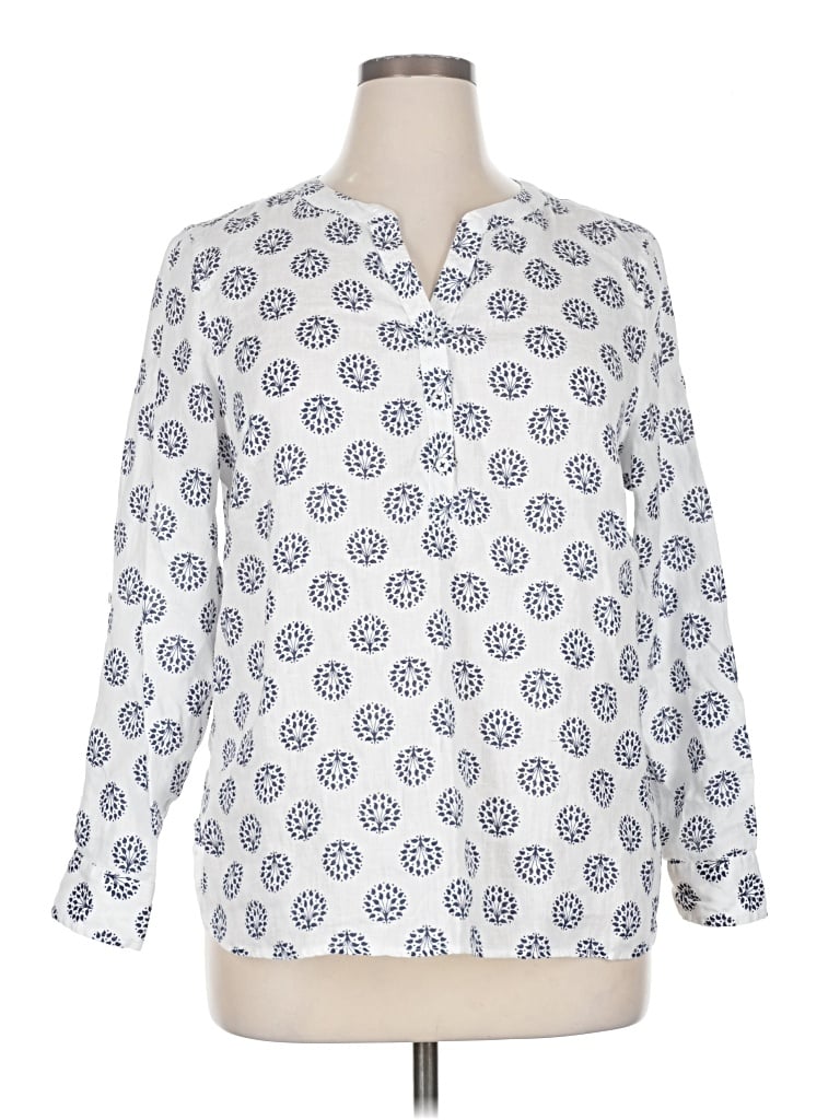 Click to view more detailed imagery on our partner's website Pre-owned Talbots 3/4 Sleeve Blouse In White