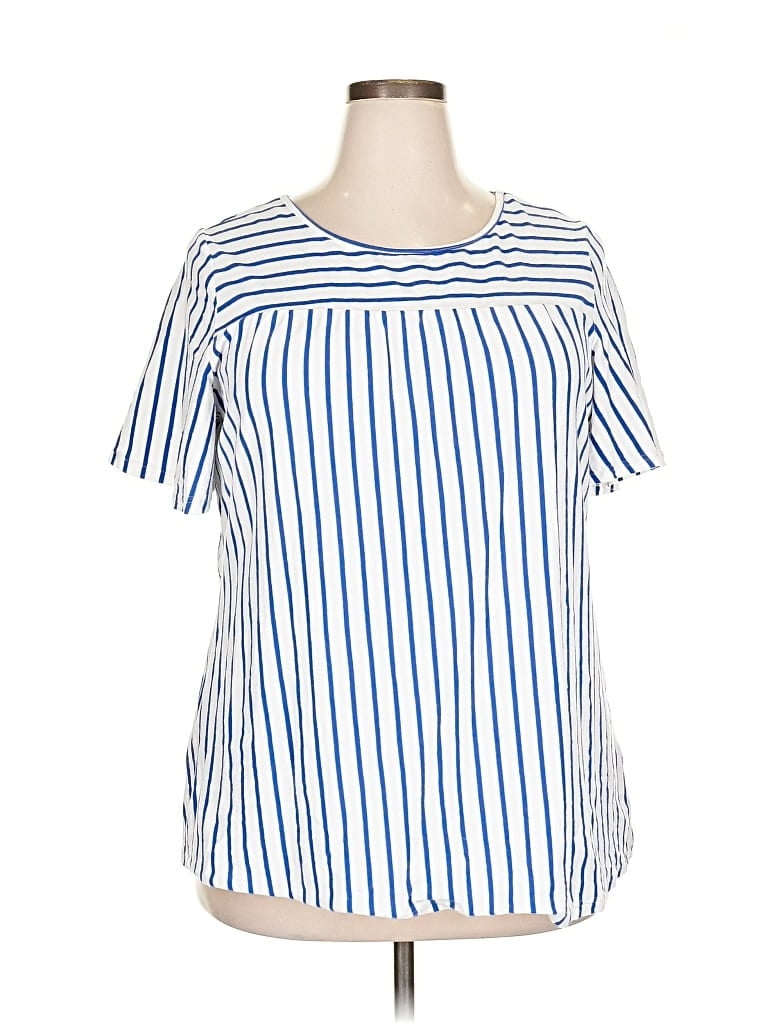 Pre-owned Bloomchic Short Sleeve T-shirt In Blue