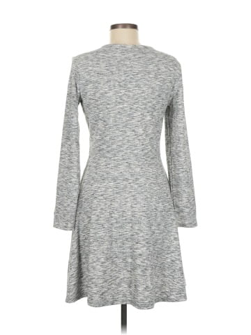 Old Navy Casual Dress (view 2)