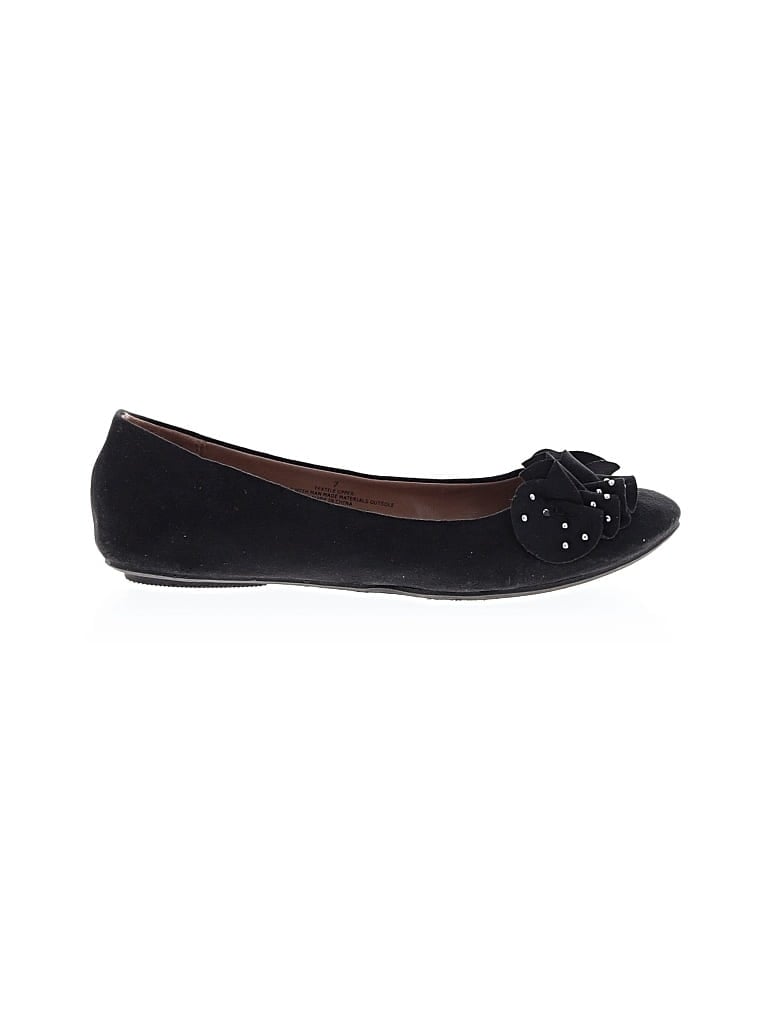 Pre-owned Merona Flats In Black