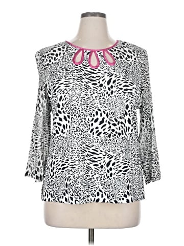 A La Carte 3/4 Sleeve Blouse (view 1)