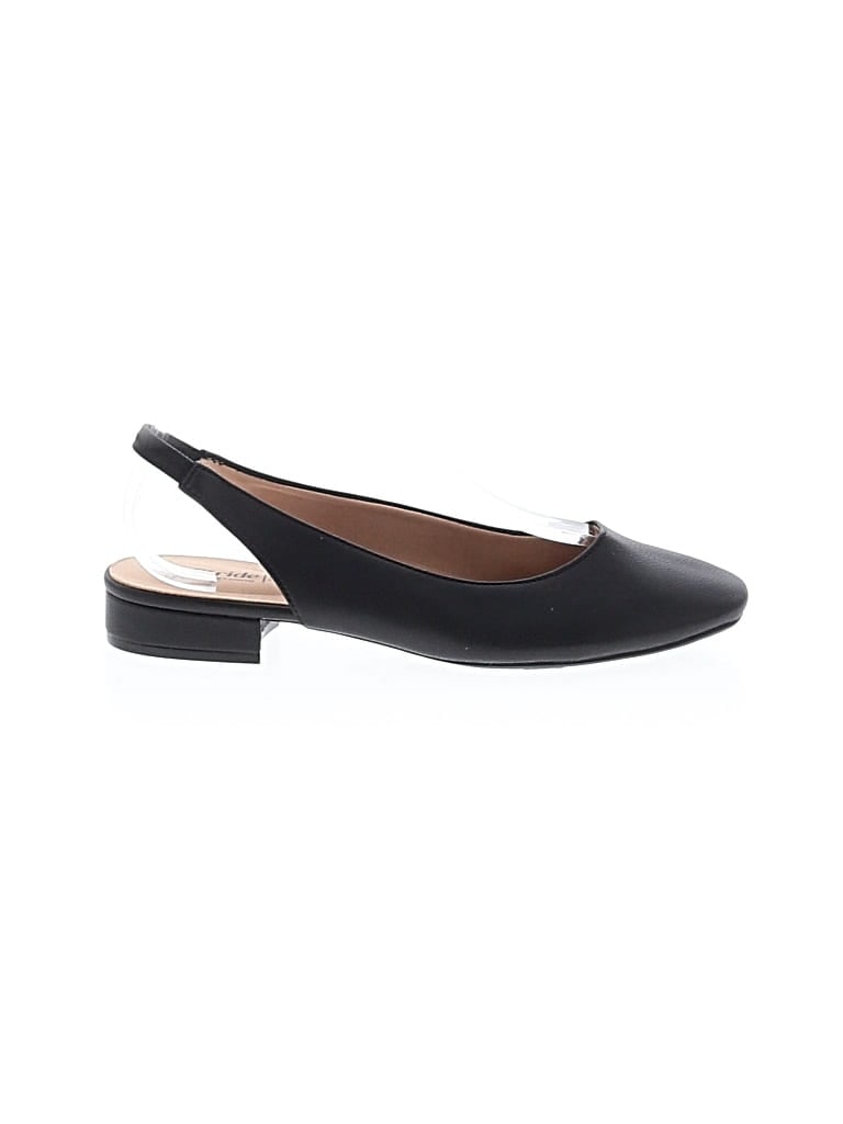 Pre-owned Life Stride Flats In Black