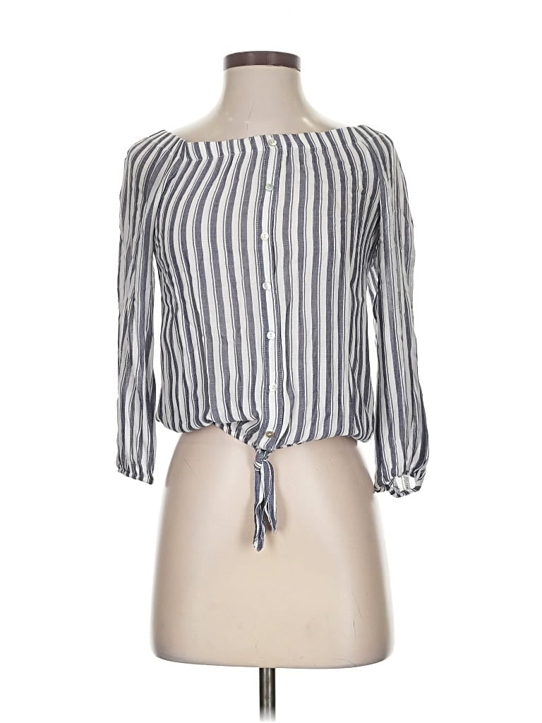 Pre-owned Willow & Clay 3/4 Sleeve Blouse In Gray