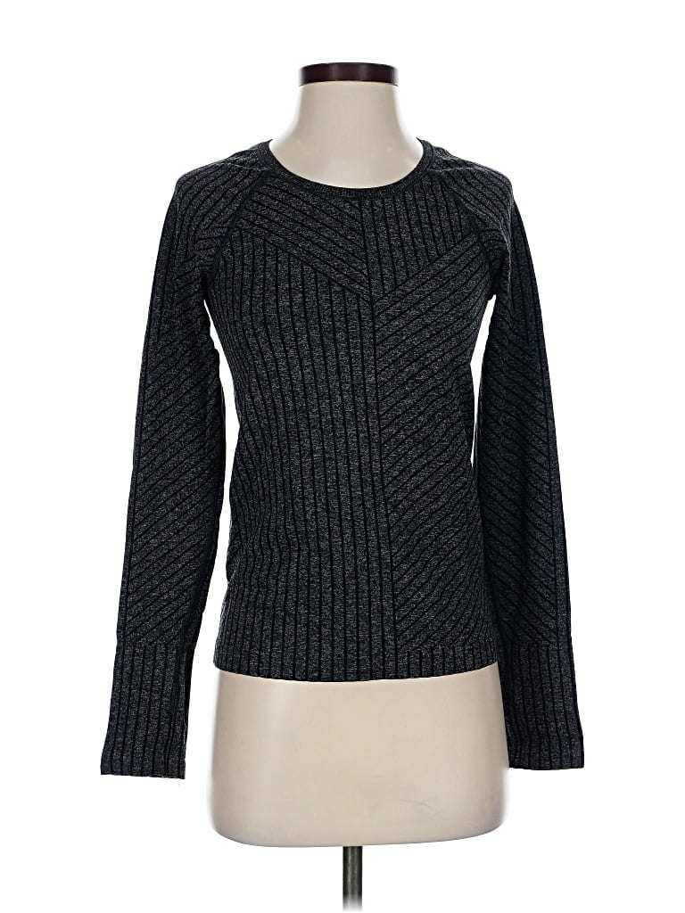 Pre-owned All In Motion Long Sleeve T-shirt In Gray