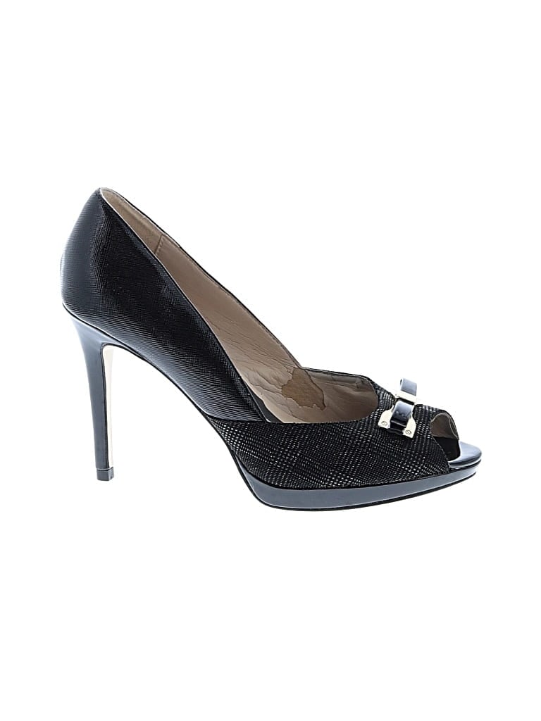 Pre-owned Marc Fisher Heels In Black