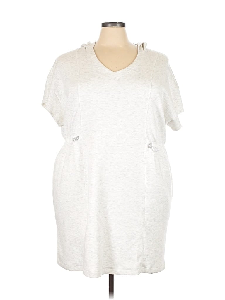 Pre-owned Livi Casual Dress In Silver
