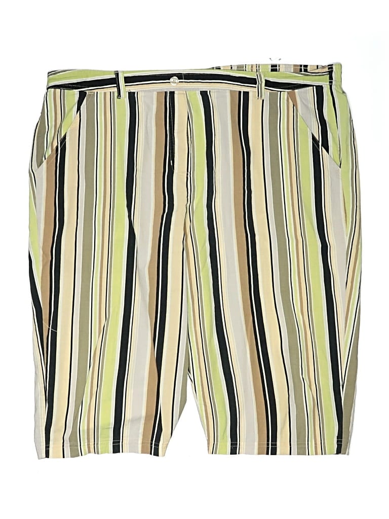 Pre-owned White Stag Shorts In Green