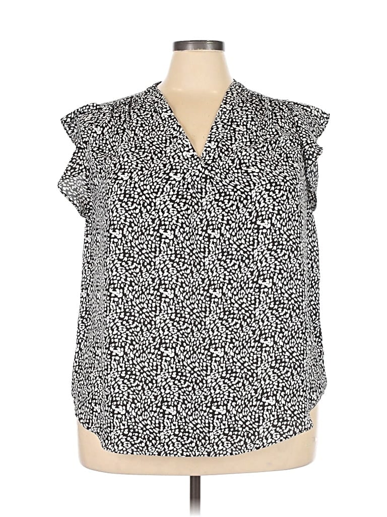 Pre-owned Vince Camuto Sleeveless Blouse In Black