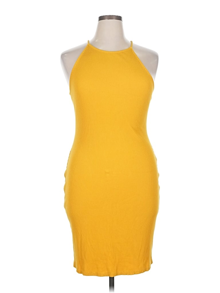 Pre-owned H&m Cocktail Dress In Yellow
