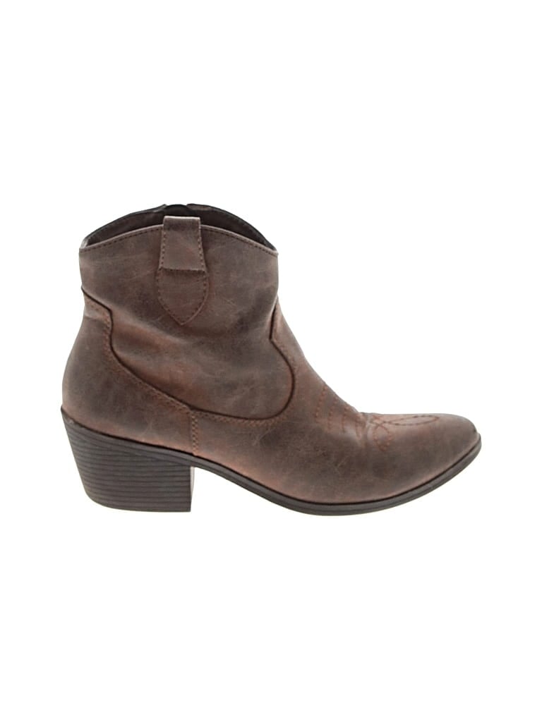Pre-owned Rampage Ankle Boots In Brown