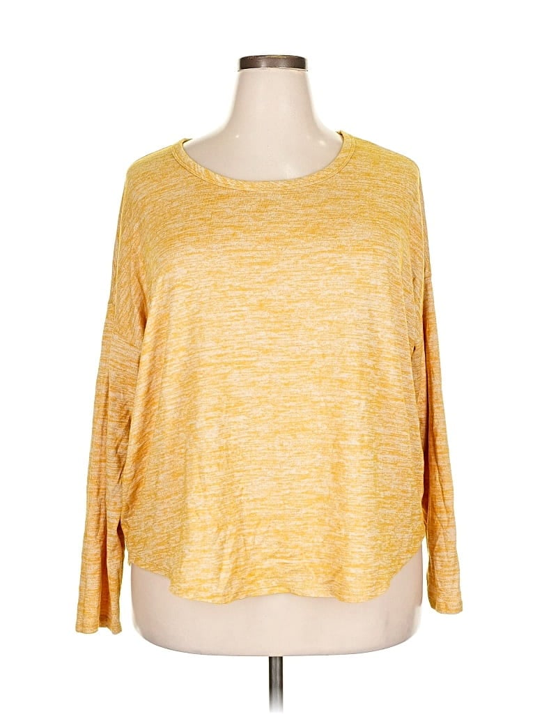 Pre-owned Time And Tru 3/4 Sleeve T-shirt In Gold