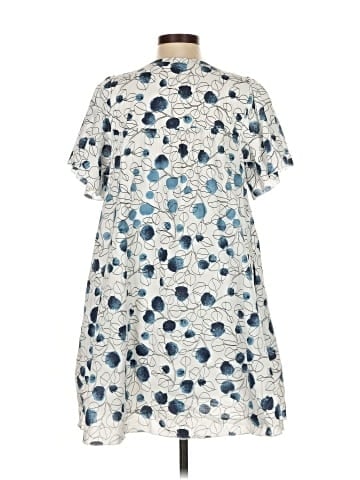 Lilla P Casual Dress (view 2)