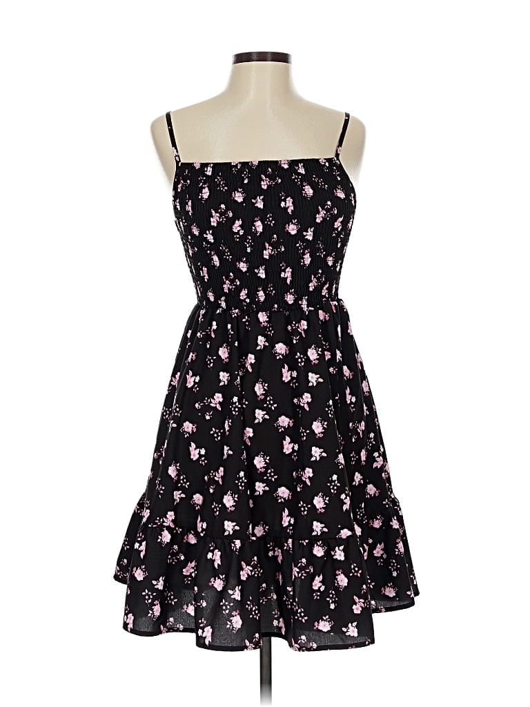 Pre-owned Shein Casual Dress In Black