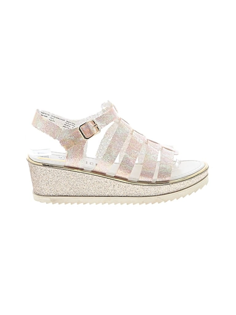 Pre-owned Justice Kids' Sandals In Gold