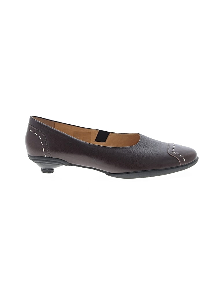Pre-owned Kaju By A.g. Giraudon Flats In Brown