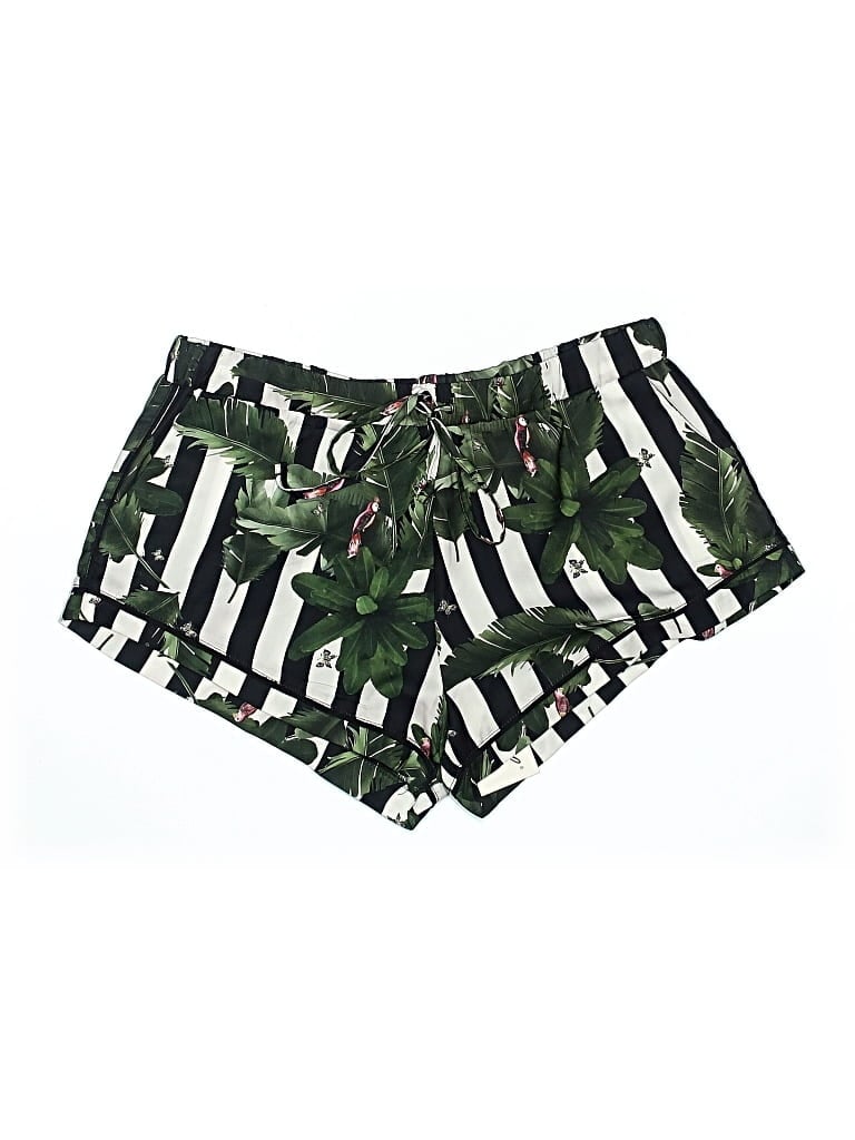 Pre-owned Plush Shorts In Green