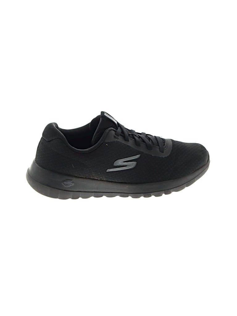 Pre-owned Skechers Sneakers In Black