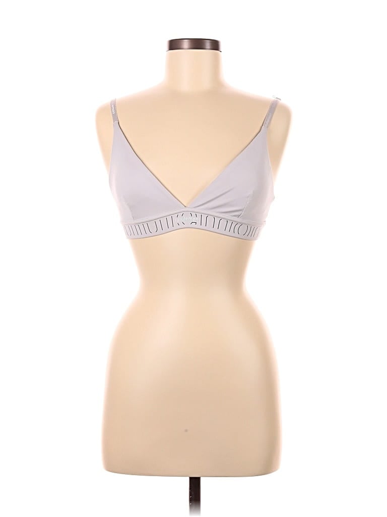 Pre-owned Lululemon Athletica Sports Bra In White