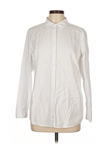 Croft & Barrow Long Sleeve Button-Down Shirt (view 1)