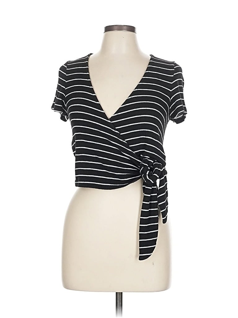 Pre-owned Project Social T Loves Urban Outfitters Short Sleeve T-shirt In Black