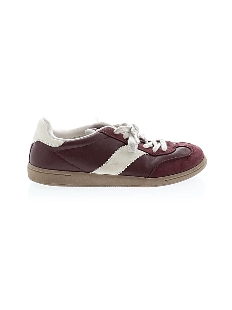 Pre-owned Universal Thread Sneakers In Burgundy