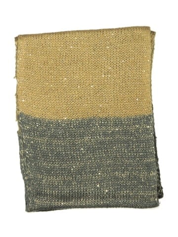 Pretty Persuasions Scarf (view 2)