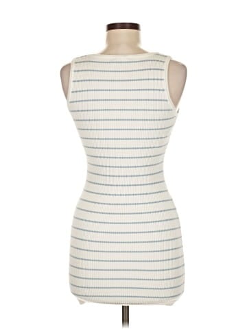 Bobbles & Lace Casual Dress (view 2)