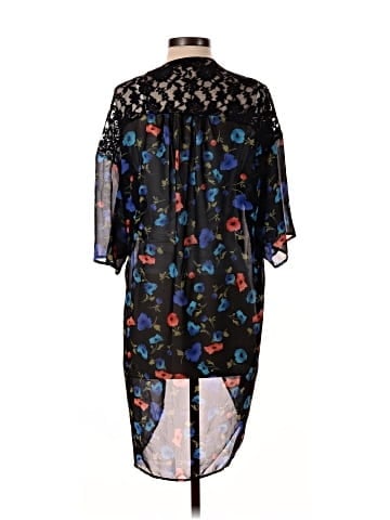 H.I.P. Happening in the Present Kimono (view 2)