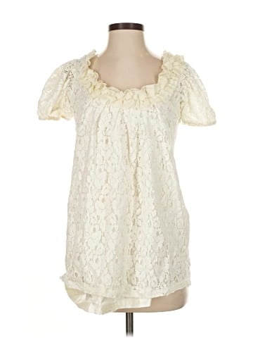 Romeo & Juliet Couture Short Sleeve Blouse (view 1)