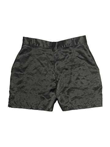 PrettyLittleThing Khaki Shorts (view 2)