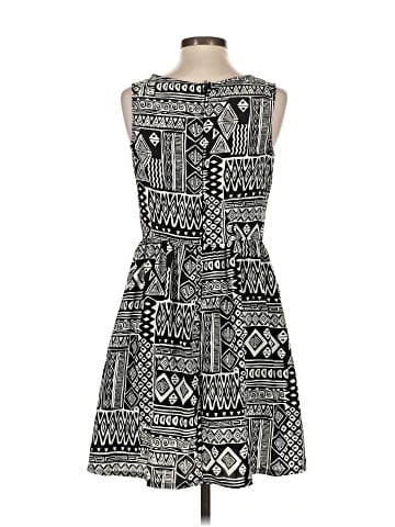 Paper Dolls Casual Dress (view 2)