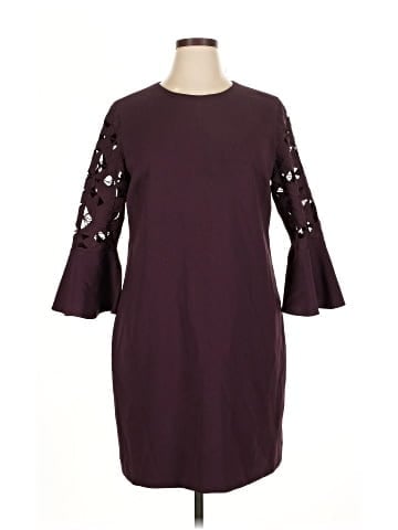 Elie Tahari Casual Dress (view 1)