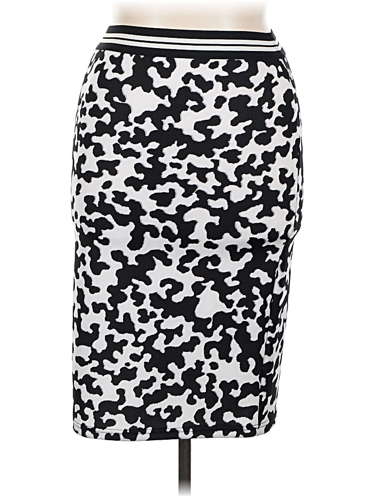 Pre-owned Bongo Casual Skirt In Silver