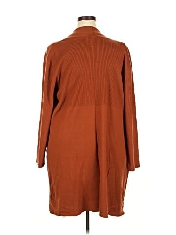 Baltic Born Cardigan (view 2)