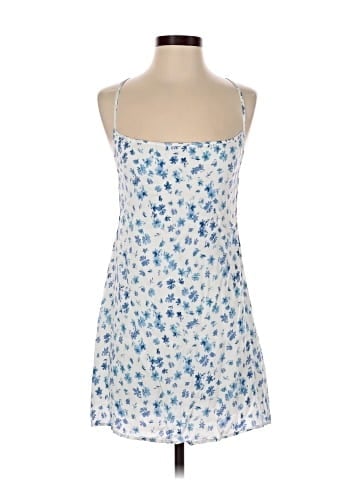 Sundays Casual Dress (view 1)