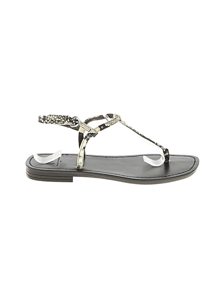 Pre-owned Marc Fisher Ltd Sandals In White