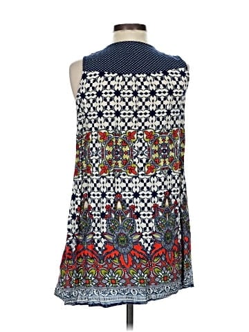 En Creme Sleeveless Blouse (view 2)