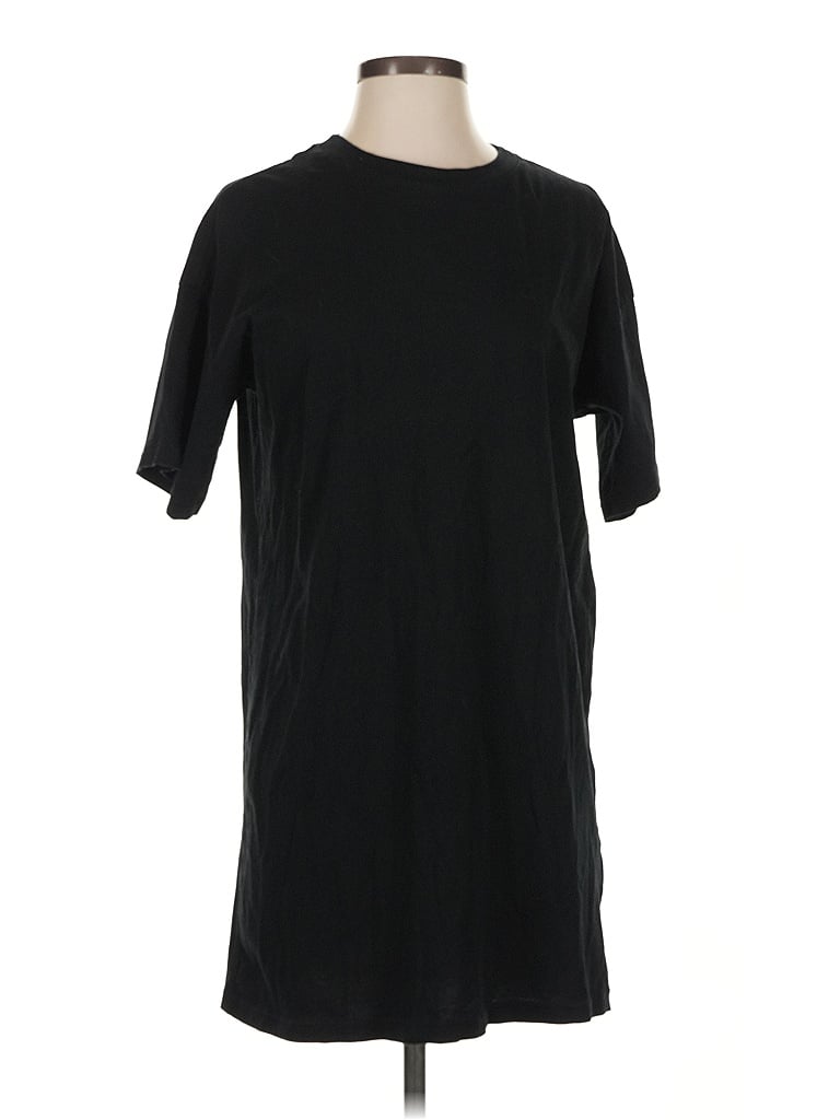 Pre-owned Cotton On Short Sleeve T-shirt In Black