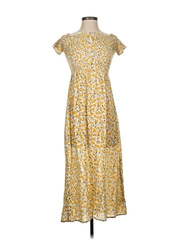 Urban Outfitters Casual Dress (view 1)