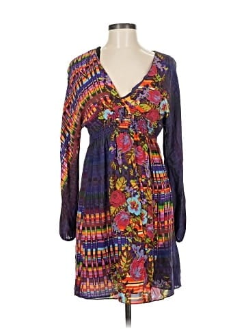 Single Dress Casual Dress (view 1)